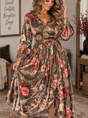 18” ptp 15” waist Floral velvety Maxi Dress - Brown with Red & Cream Blooms